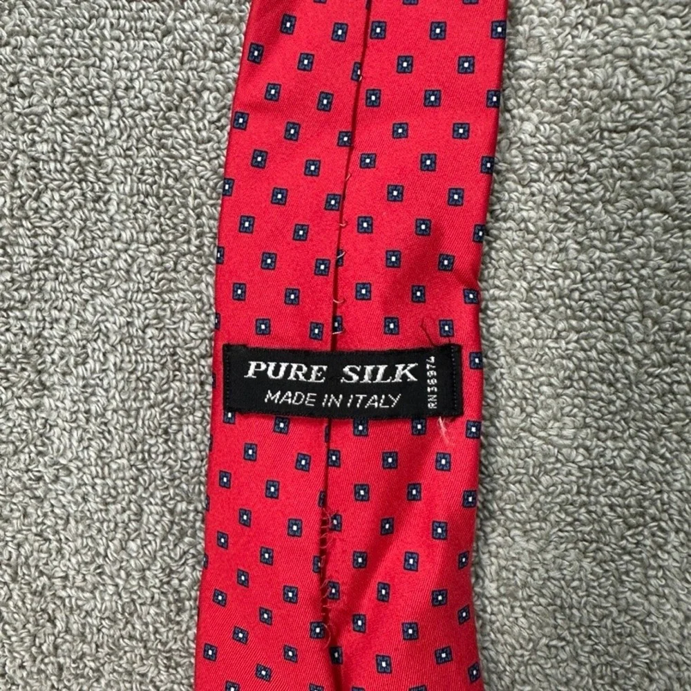 Pure Silk Made in Italy Mens Necktie Red Navy Geometric Square Pattern RN 36974
